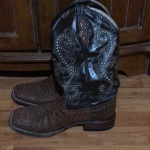 Men’s cowboy boots